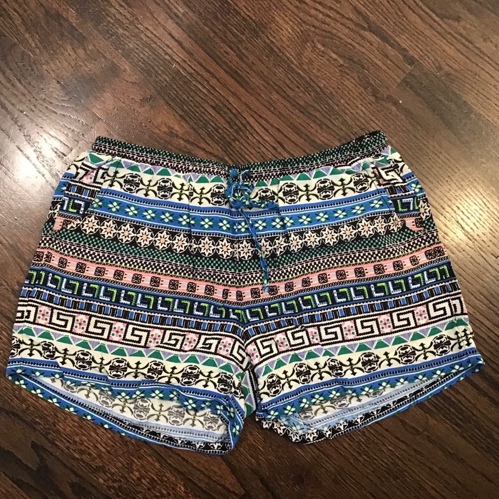 No Boundaries Shorts Size Small (3-5)